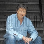 25-06-2004 Robert ten Brink in Amsterdam, on behalf of SBS Broadcasting. June 25, 2004.

[keywords]Posed, Smiling[/keywords]